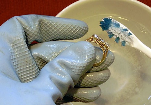 Cleaning Jewellery